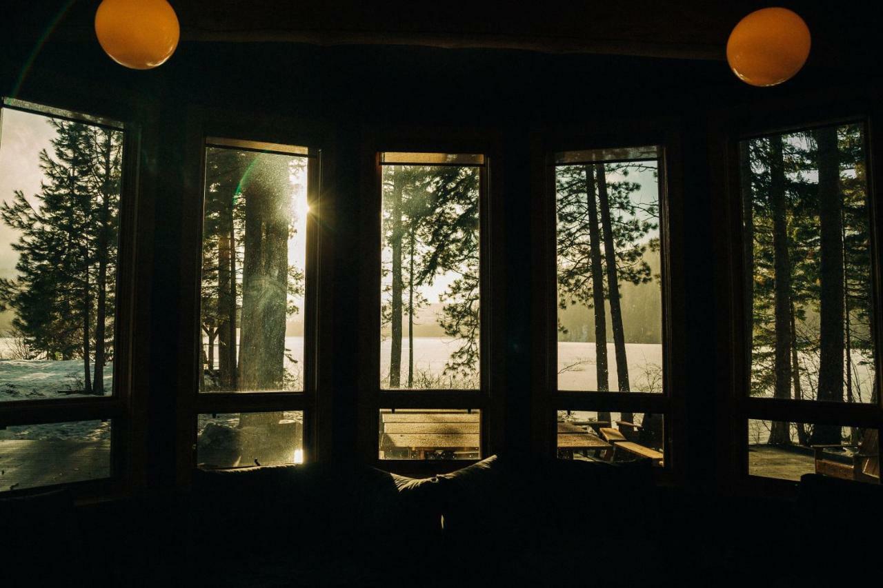 The Suttle Lodge & Boathouse Camp Sherman Exterior photo